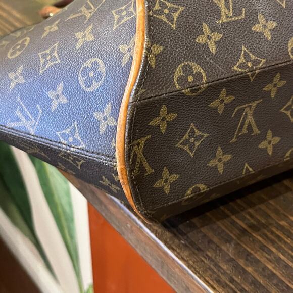 LOUIS VUITTON Ellipse MM Monogram Canvas Top Handle Bag - Picture 11 of 16